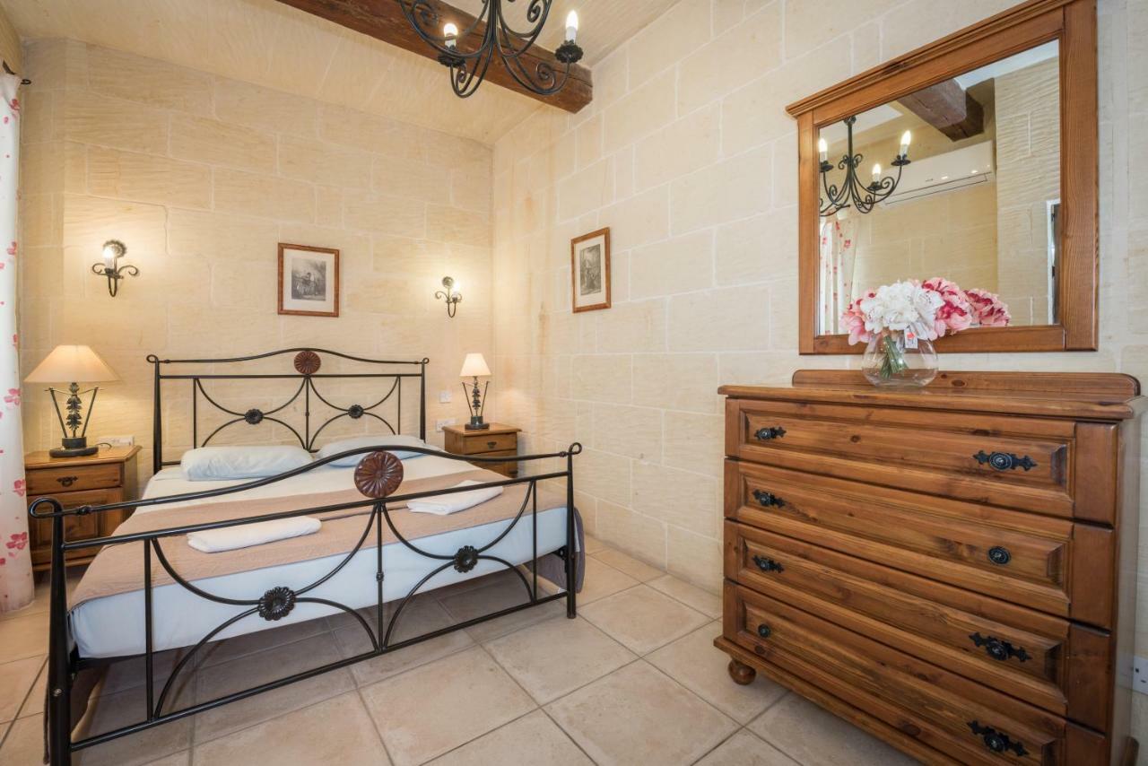 Valley View - Holiday Farmhouse With Private Pool Nadur Εξωτερικό φωτογραφία